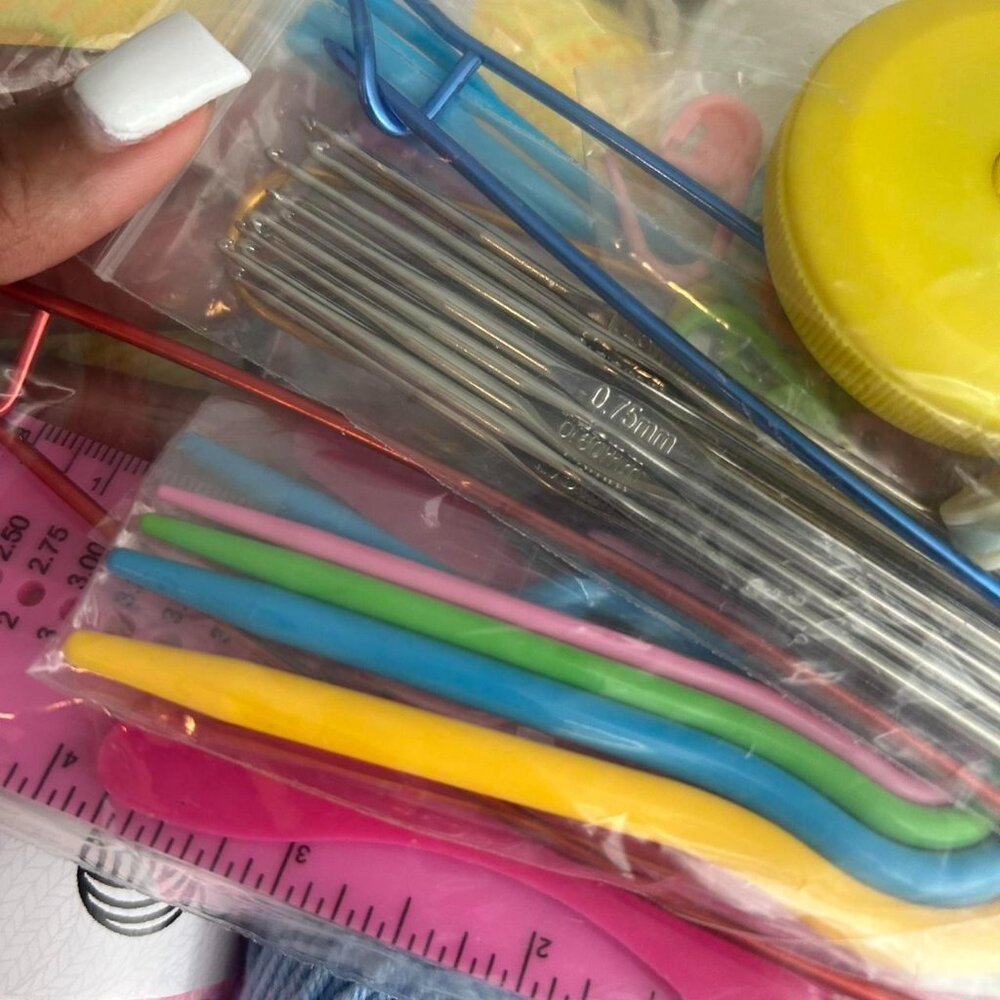 Beginners Crochet Kit/Set!! Never ever used just opened, from Amazon!!